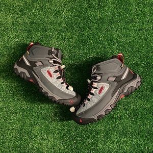 Keen Women’s Targhee Boots Size 5.5 NEW